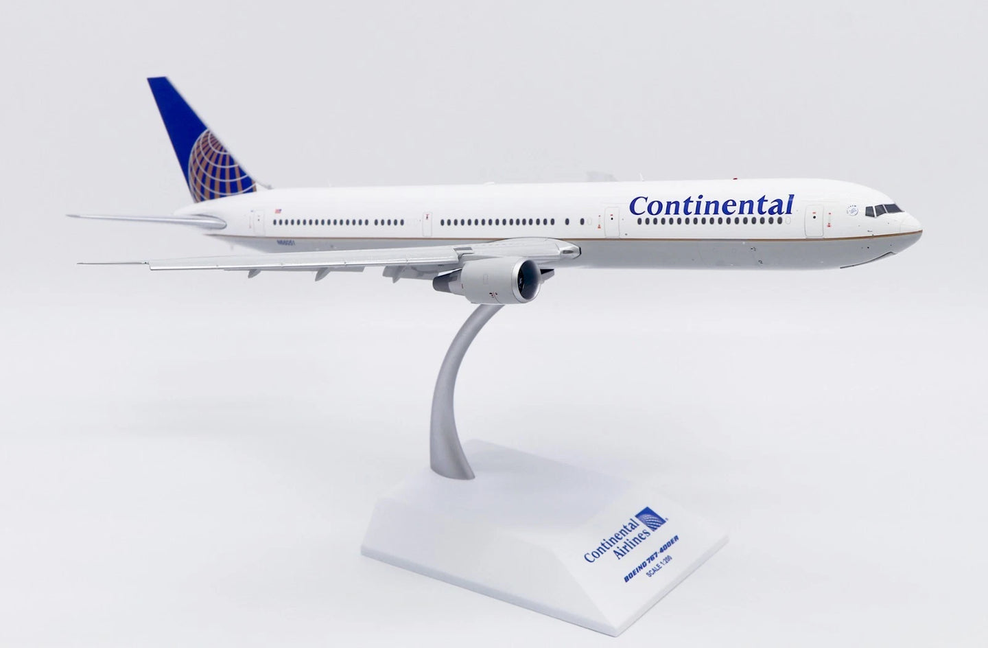 JC WINGS B767-400ER CONTINENTAL AIRLINES "SKYTEAM LOGO" REG: N66051